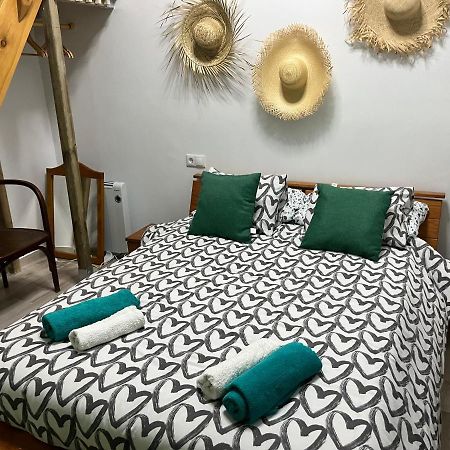 Alzira Bonita Habitacion Verde Con Bano Privado Hotel Bagian luar foto